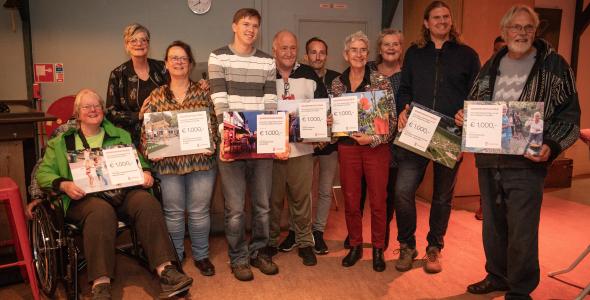 Vertegenwoordigers van vrijwilligersorganisaties ontvangen waarderingssubsidie